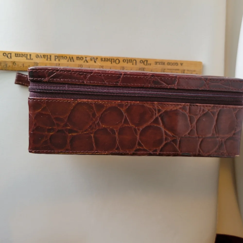 Faux Leather Croc Embossed Watch - Bracelet - Jewelry Storage Case ~ Unisex